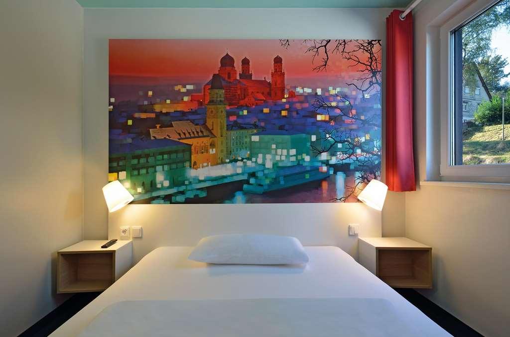 Adlkofen B&B Hotel Passau חדר תמונה