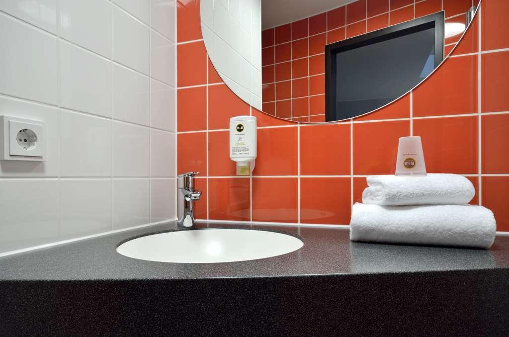 Adlkofen B&B Hotel Passau חדר תמונה