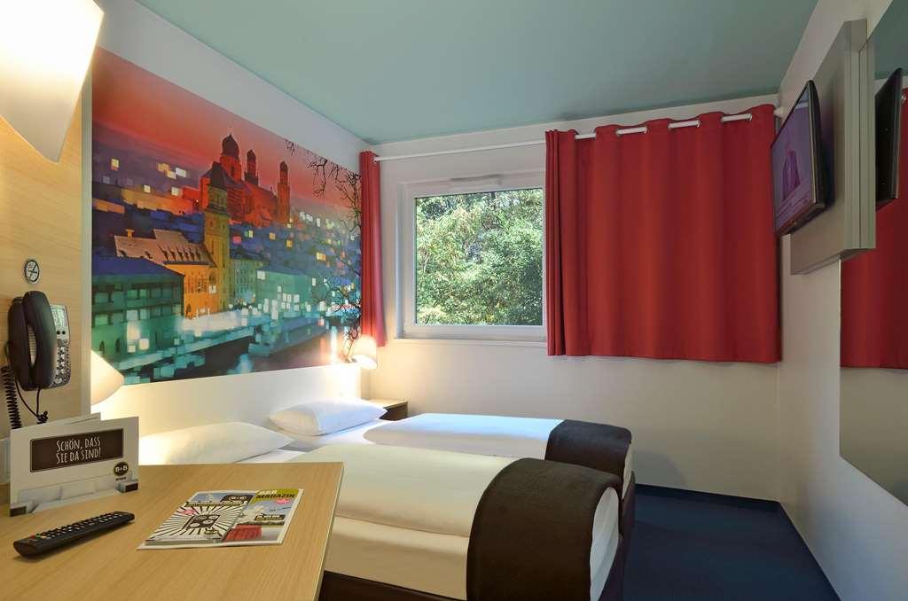Adlkofen B&B Hotel Passau חדר תמונה