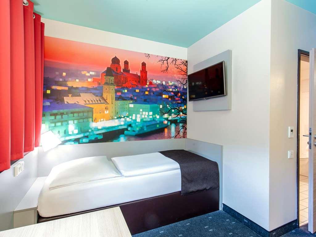 Adlkofen B&B Hotel Passau חדר תמונה